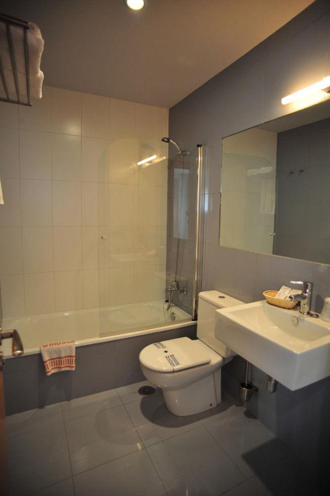 Hotel Windsor Santiago de Compostela Exterior foto